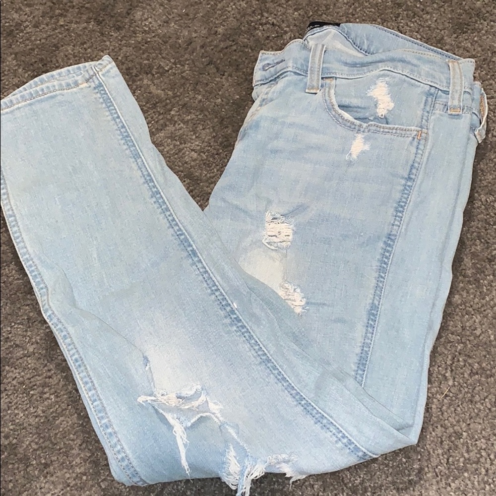 Hollister ripped boyfriend jeans